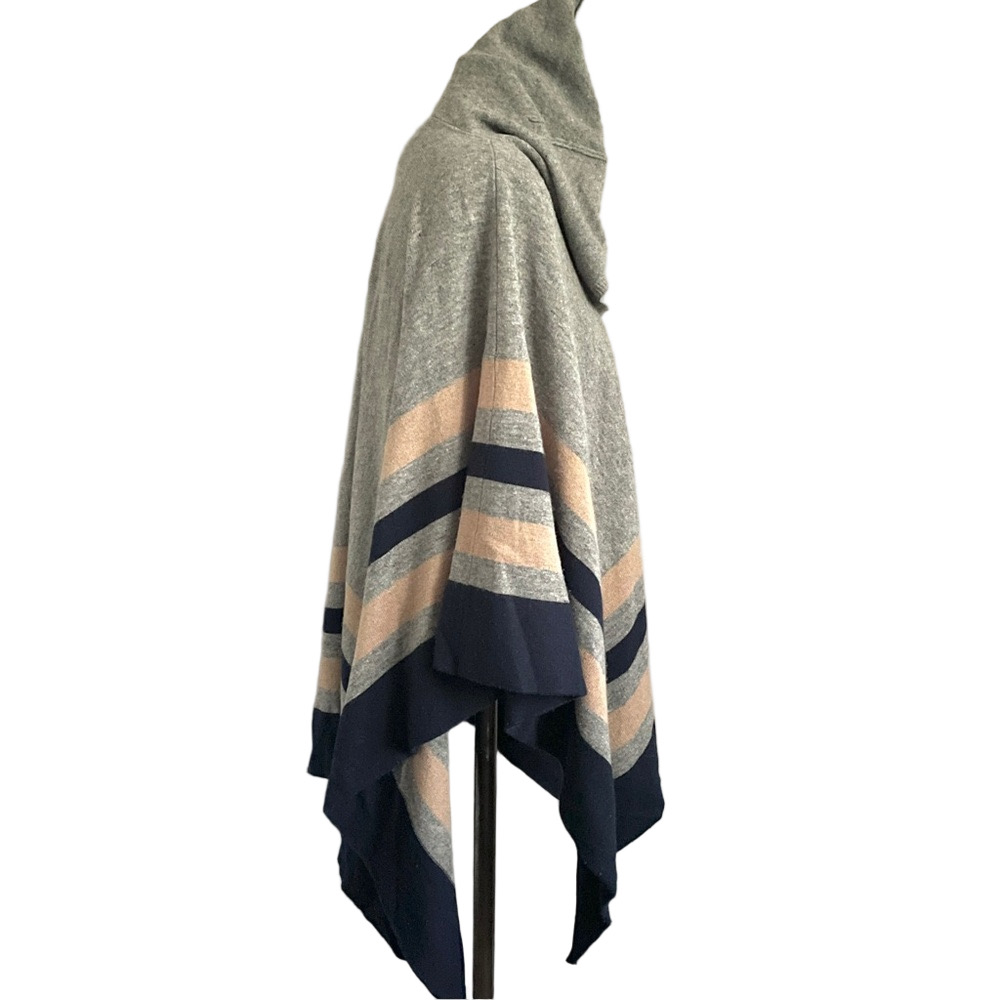 BCBG MaxAzria Gray Wyona Lambswool Funnel Neck Poncho - One Size - Picture 5 of 12